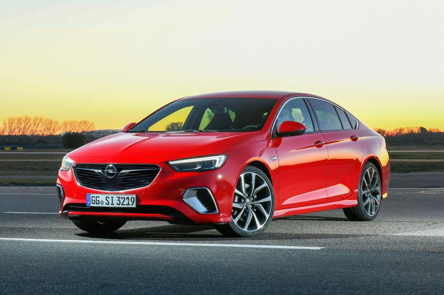  Opel Insignia GSi 2017 года  (фото 31 из 45)